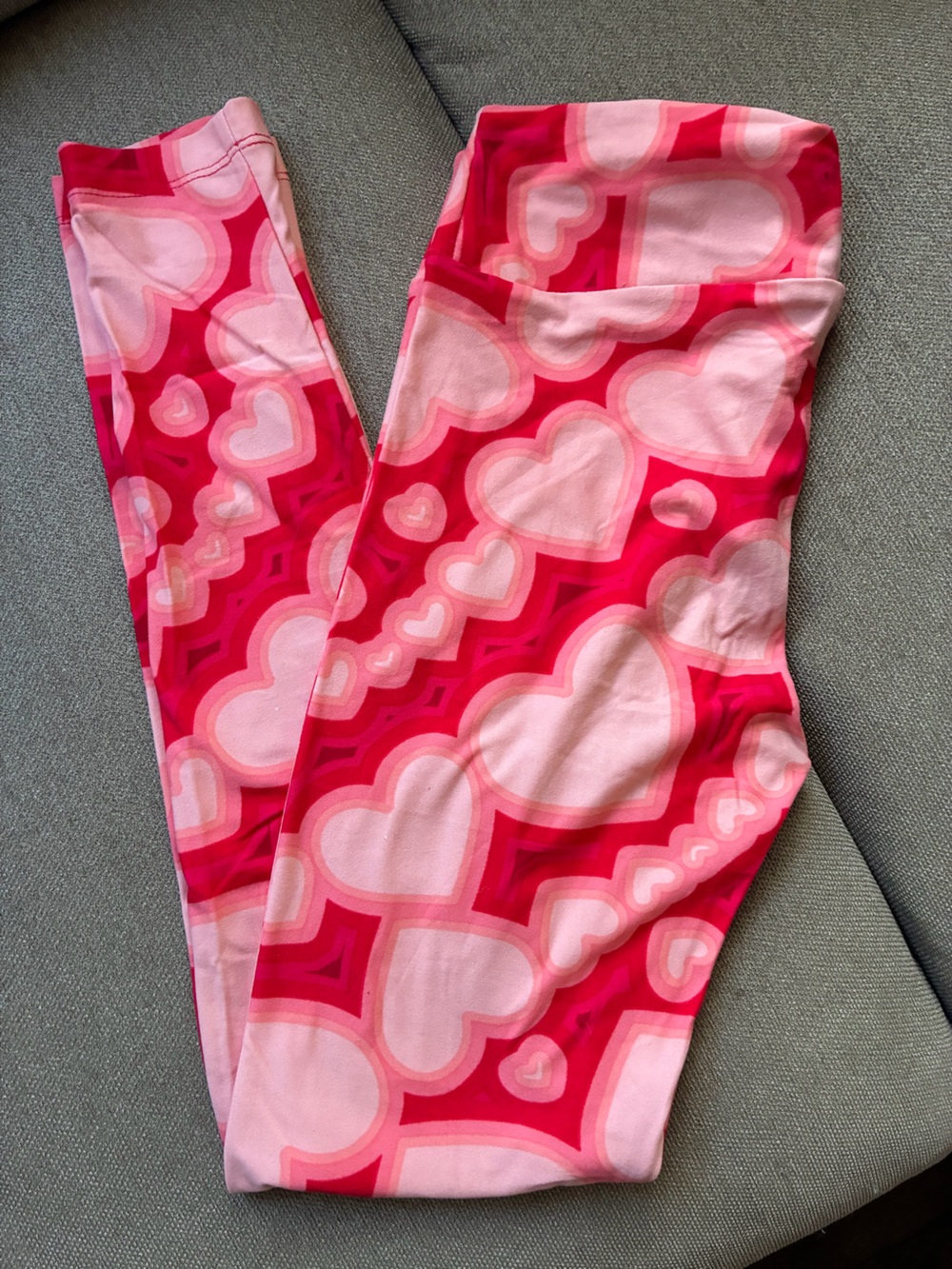 LuLaRoe Pink and Red Heart Print Leggings